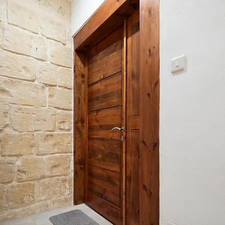 Cosy Stays - Flat 2 Apartamento St. Julian's