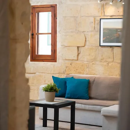 Cosy Stays - Flat 2 *