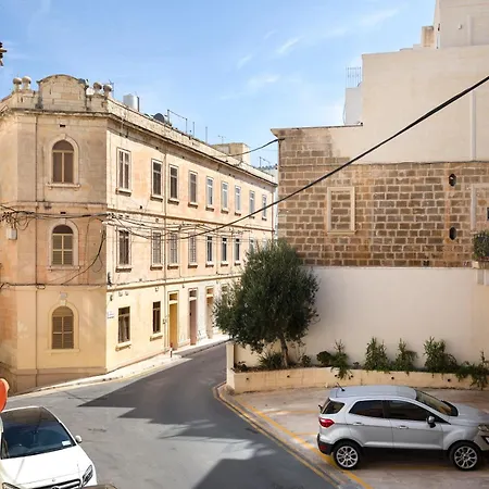 Cosy - Flat 2 Saint Julian's