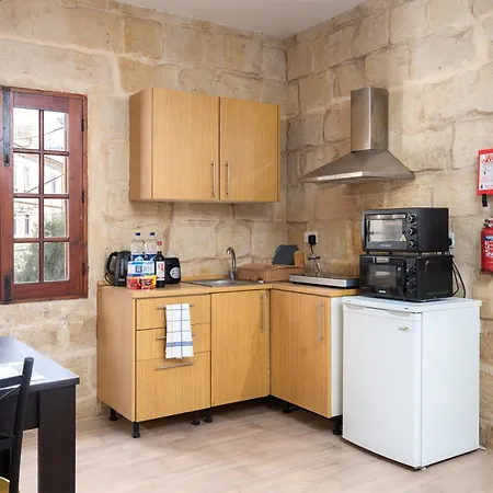 Apartman Bright & Spacious By The Sea San Ġiljan