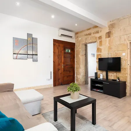 Bright & Spacious By The Sea Apartman San Ġiljan